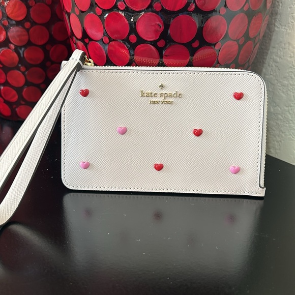 Kate Spade NWT Lucy Heart Studs Small L-zip Wristlet Style KK267 MSRP $109 - Picture 10 of 17